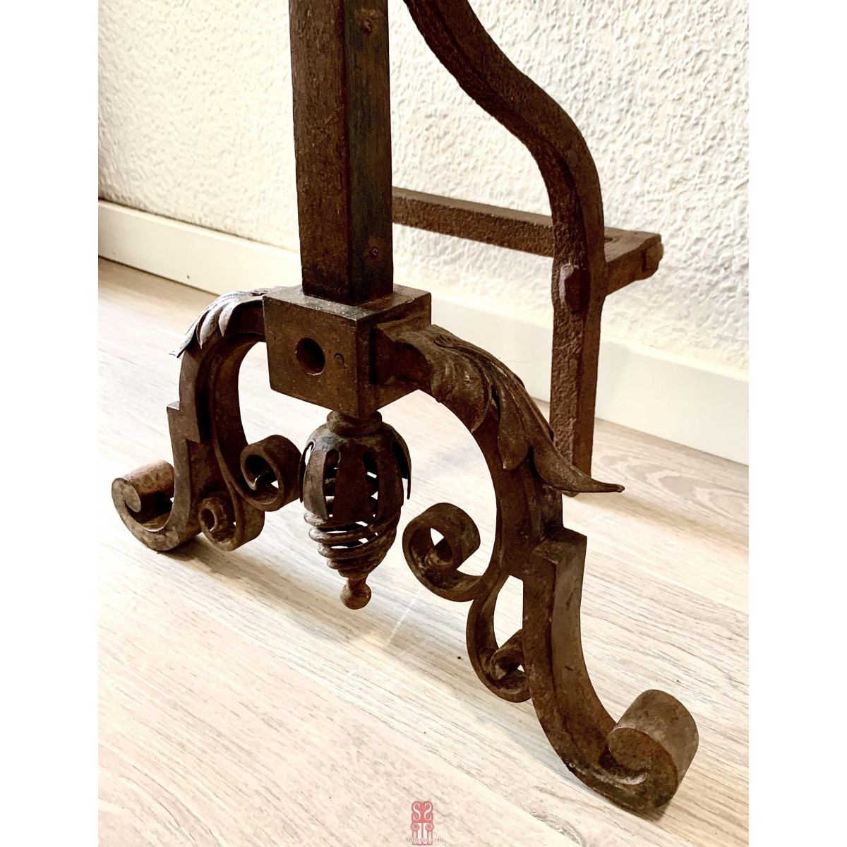 Pareja de morillos en hierro forjado del siglo XIX