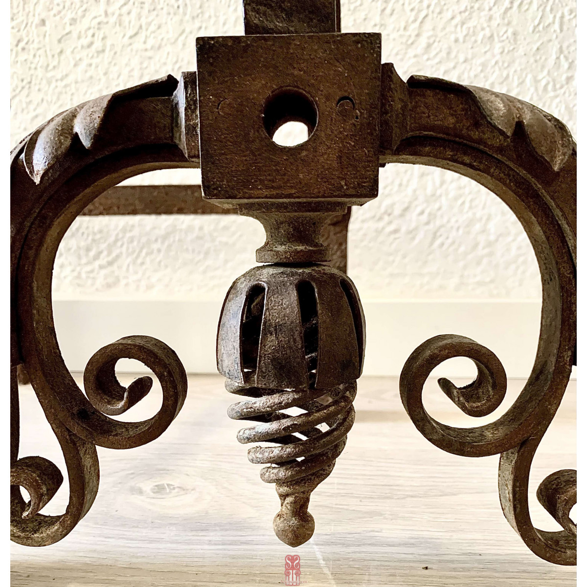 Pareja de morillos en hierro forjado del siglo XIX