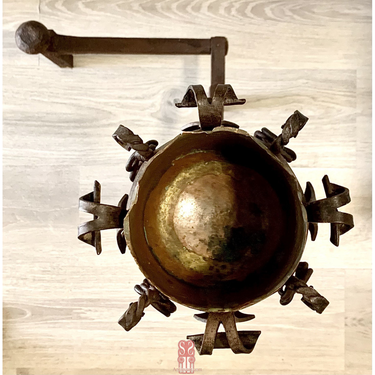 Pareja de morillos en hierro forjado del siglo XIX