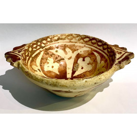 Escudilla de cerámica de Manises, reflejo metálico del siglo XVI.