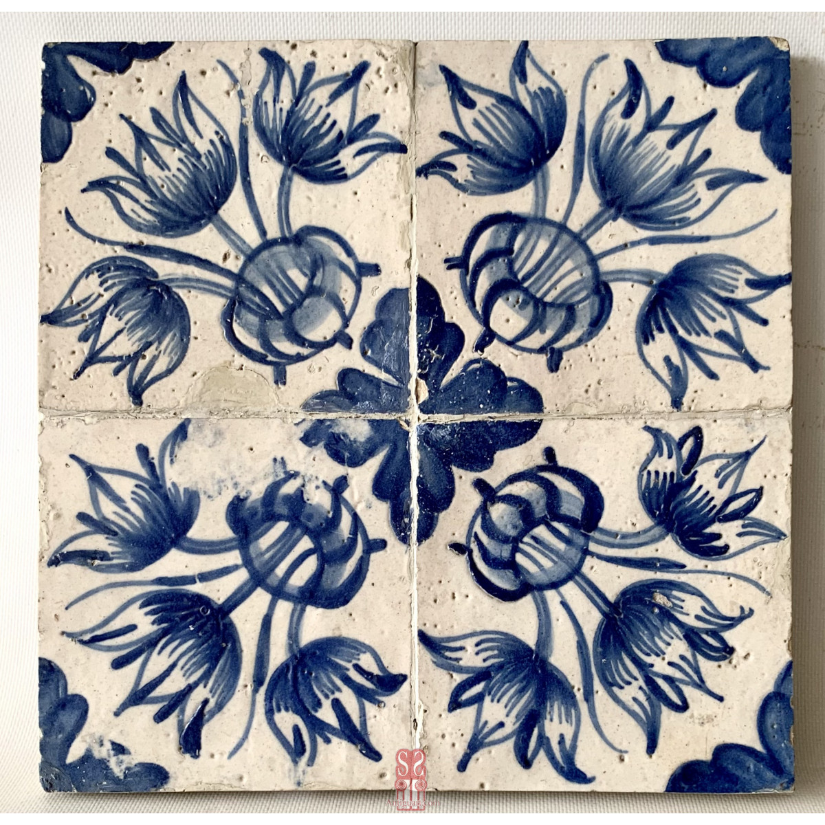 Conjunto de cuatro azulejos portugueses del siglo XVIII
