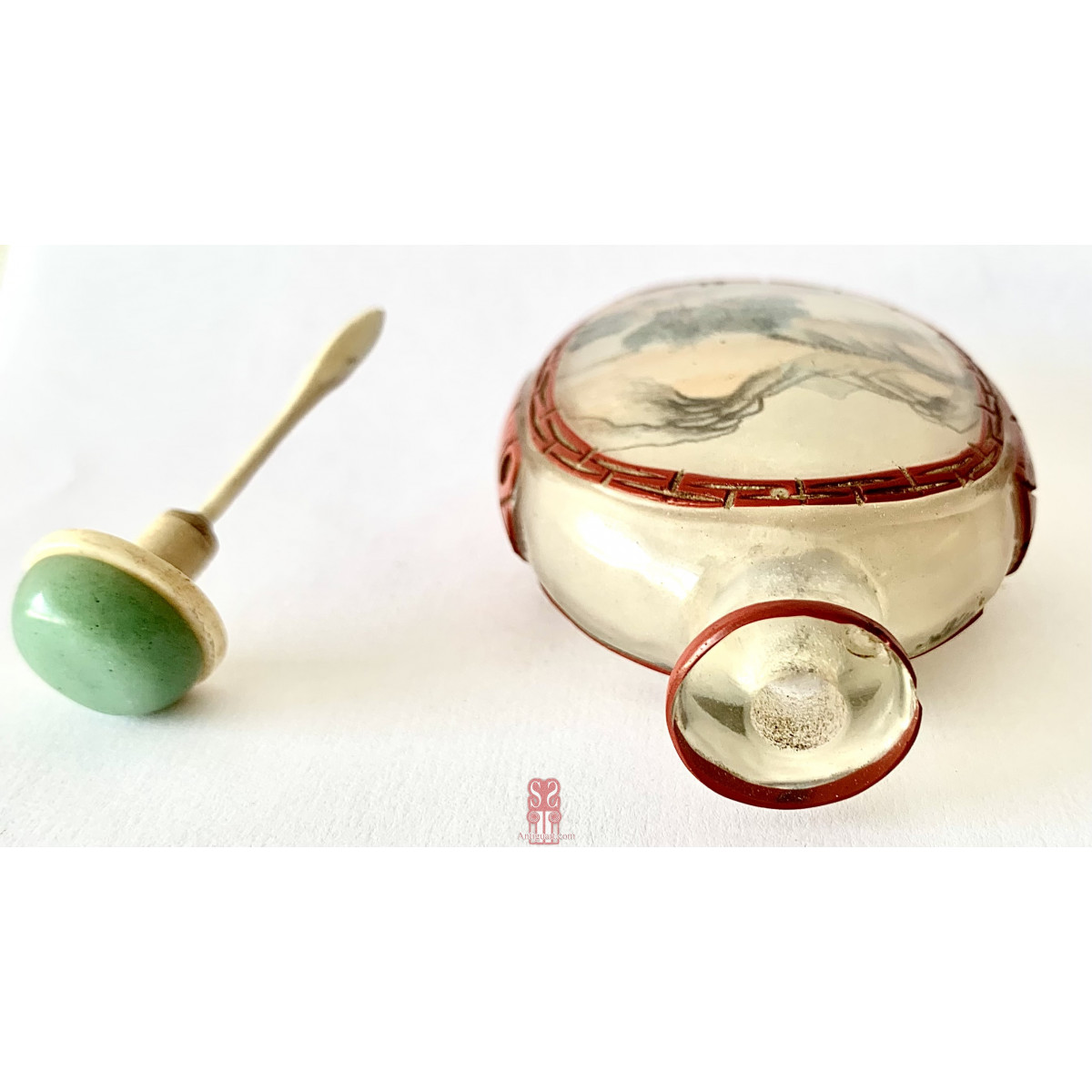 Snuff bottle de principios del siglo XX, cristal pintado.