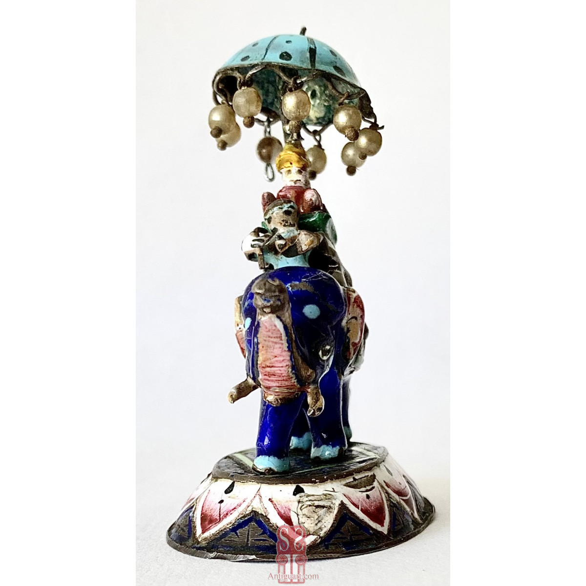 Miniatura de plata de ley esmaltada.