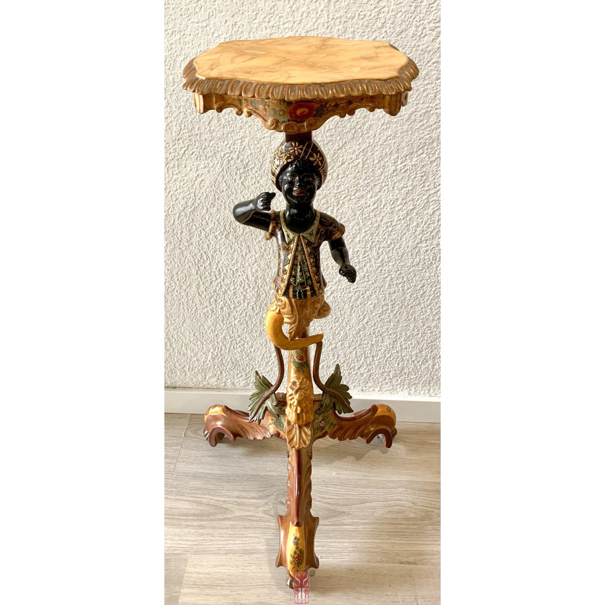 Blackmoor Venice late 19th, side table.