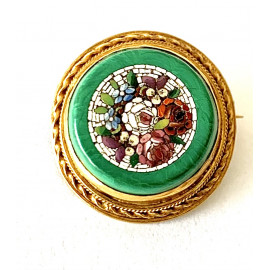 18K gold brooch with with flowers in micromosaic 19th.