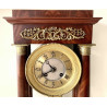 Orologio pendola da tavolo a portico, del XIX secolo