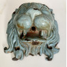 Fuente en hierro fundido, cabeza de león, del siglo XIX 