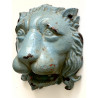 Fontana in ferro, testa di leone dell'800