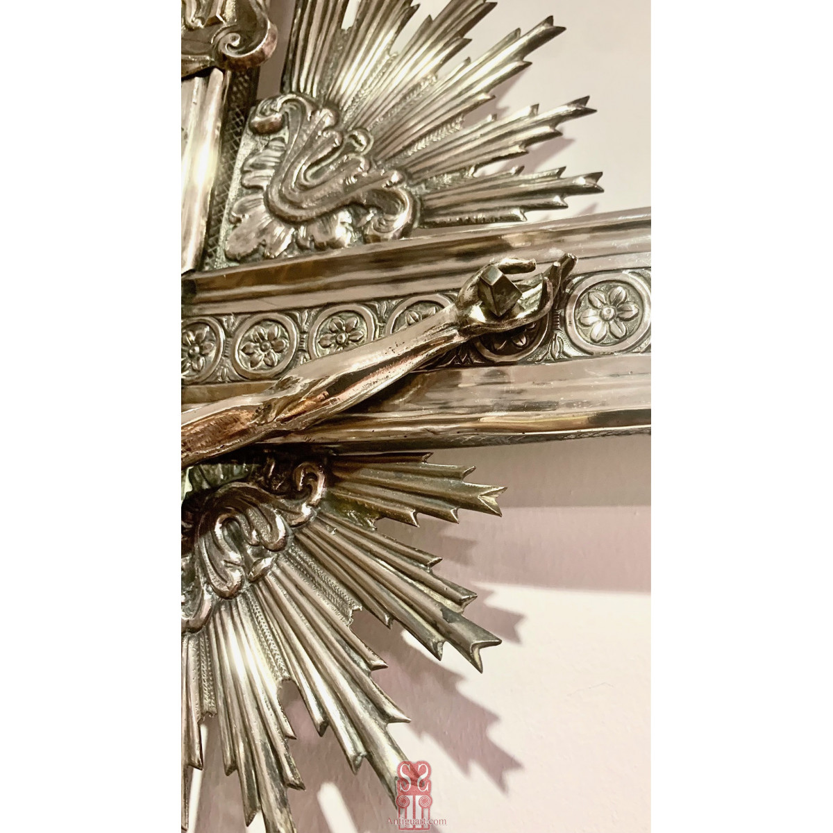 Importante crucifijo de plata Italiano, finales del siglo XVIII