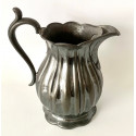 Jarra en peltro del siglo XVIII.