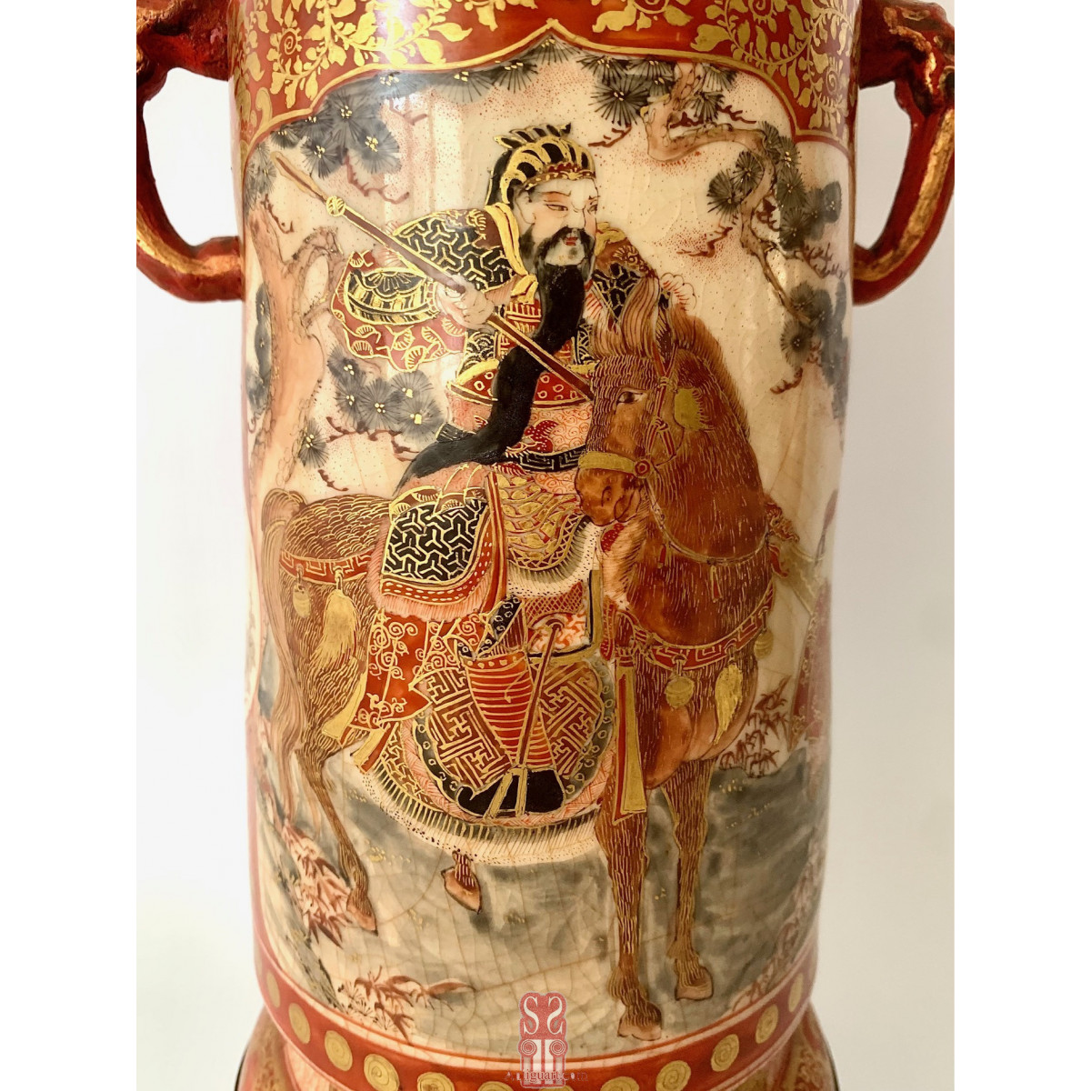 Pareja de quinqué o lamparas de aceite, cerámica del siglo XIX, Japón Kutani 