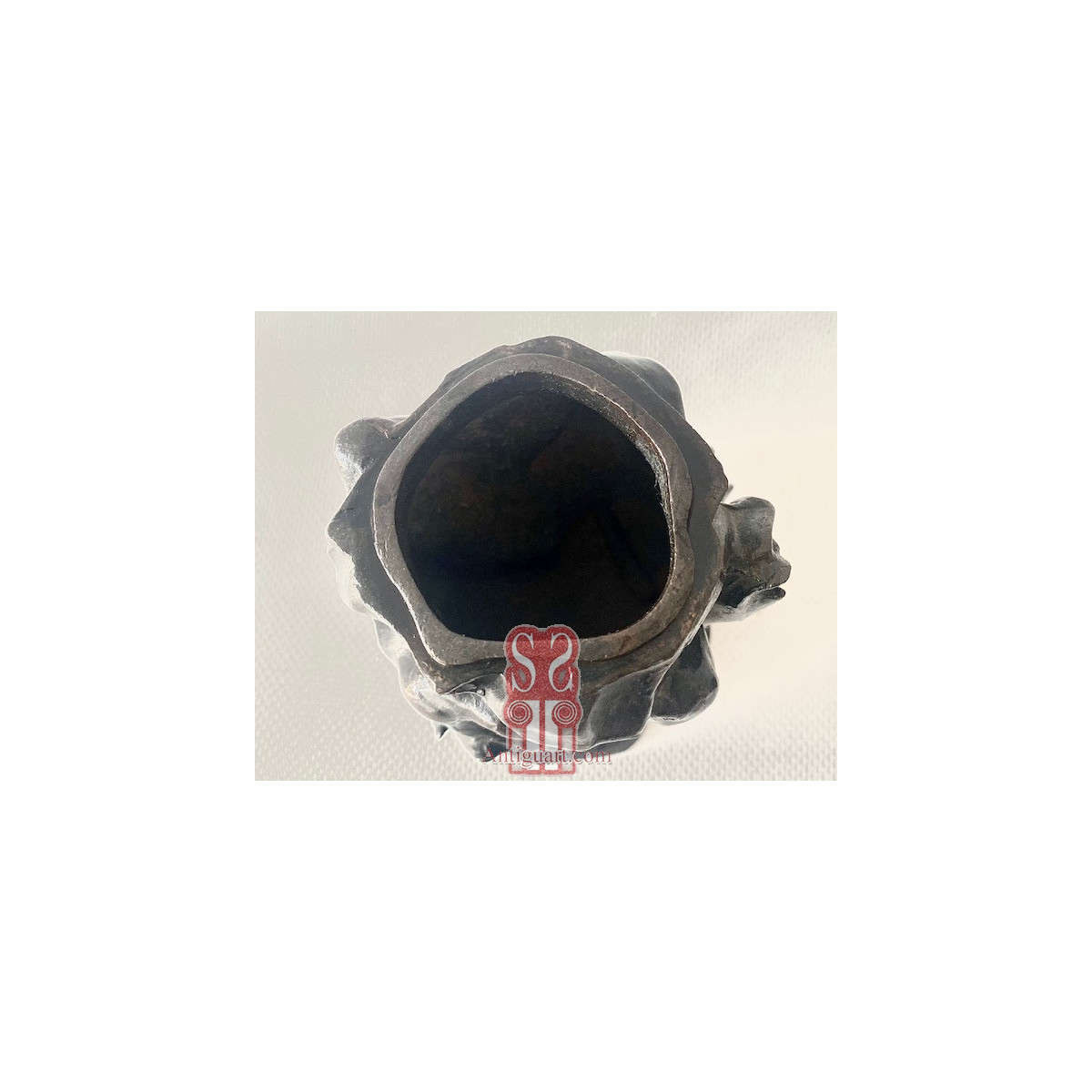 Incensario bronce. Los tres monos sabios. Japón Meiji Finales Siglo XIX.