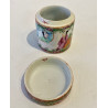 Conjunto de tres tarros en porcelana China Cantón Siglo XIX.