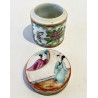 Conjunto de tres tarros en porcelana China Cantón Siglo XIX.