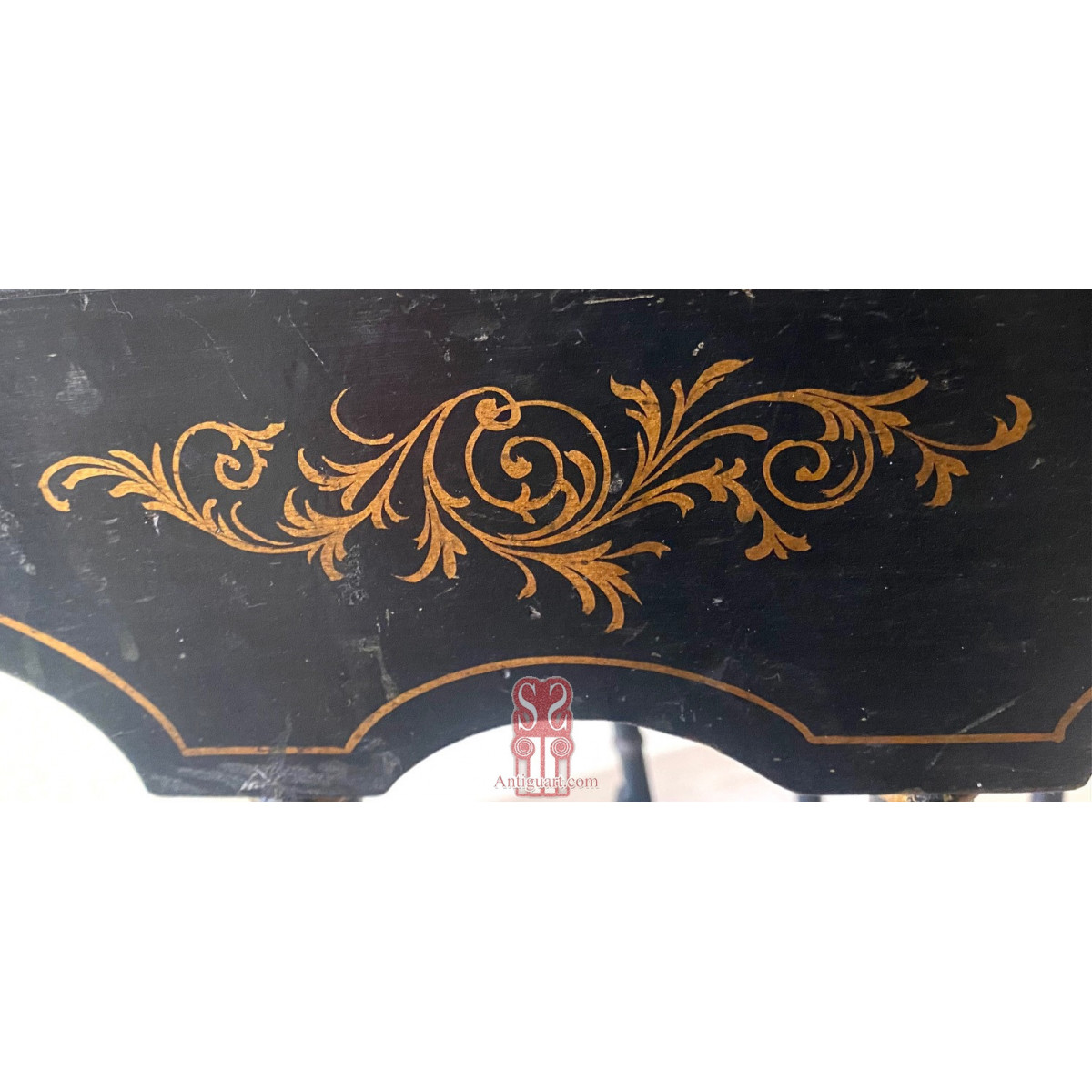 Mesa nido madera lacada negra y policromada chineseria. Finales Siglo XIX principios Siglo XX.