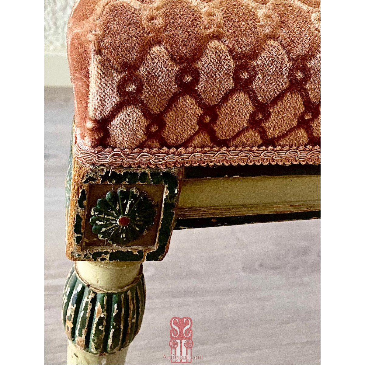 Butaca francesa Luis XVI del Siglo XVIII.