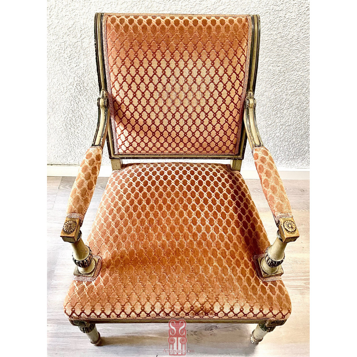 Butaca francesa Luis XVI del Siglo XVIII.
