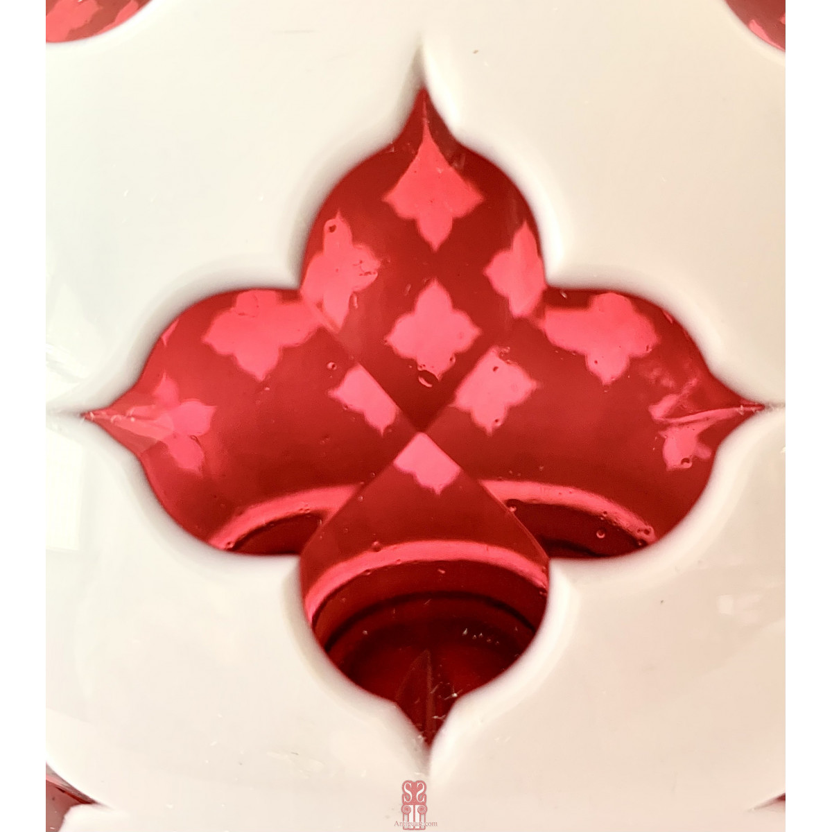 Jarrón de cristal Bohemia (Actual Repubblica Checa) de finales del siglo XIX. 