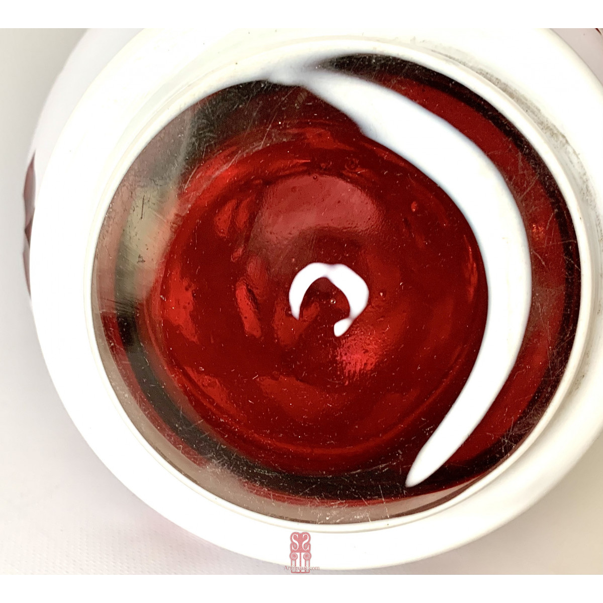 Jarrón de cristal Bohemia (Actual Repubblica Checa) de finales del siglo XIX. 