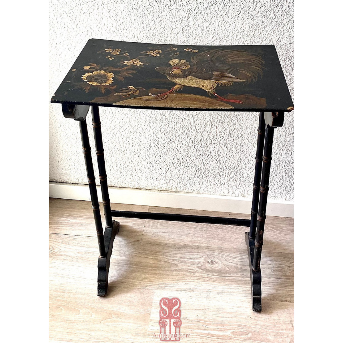 Mesa nido madera lacada negra y policromada chineseria. Finales Siglo XIX principios Siglo XX.