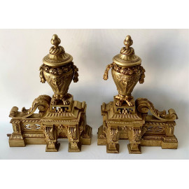 Pareja de Morillos en bronce dorado, primera mitad Siglo XIX, periodo Neoclásico. 2