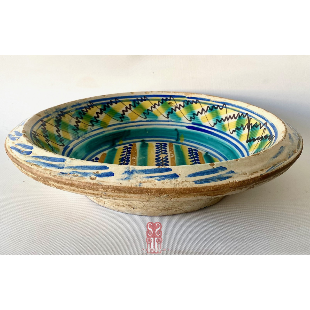 Gran lebrillo cerámica de Triana del Siglo XIX.