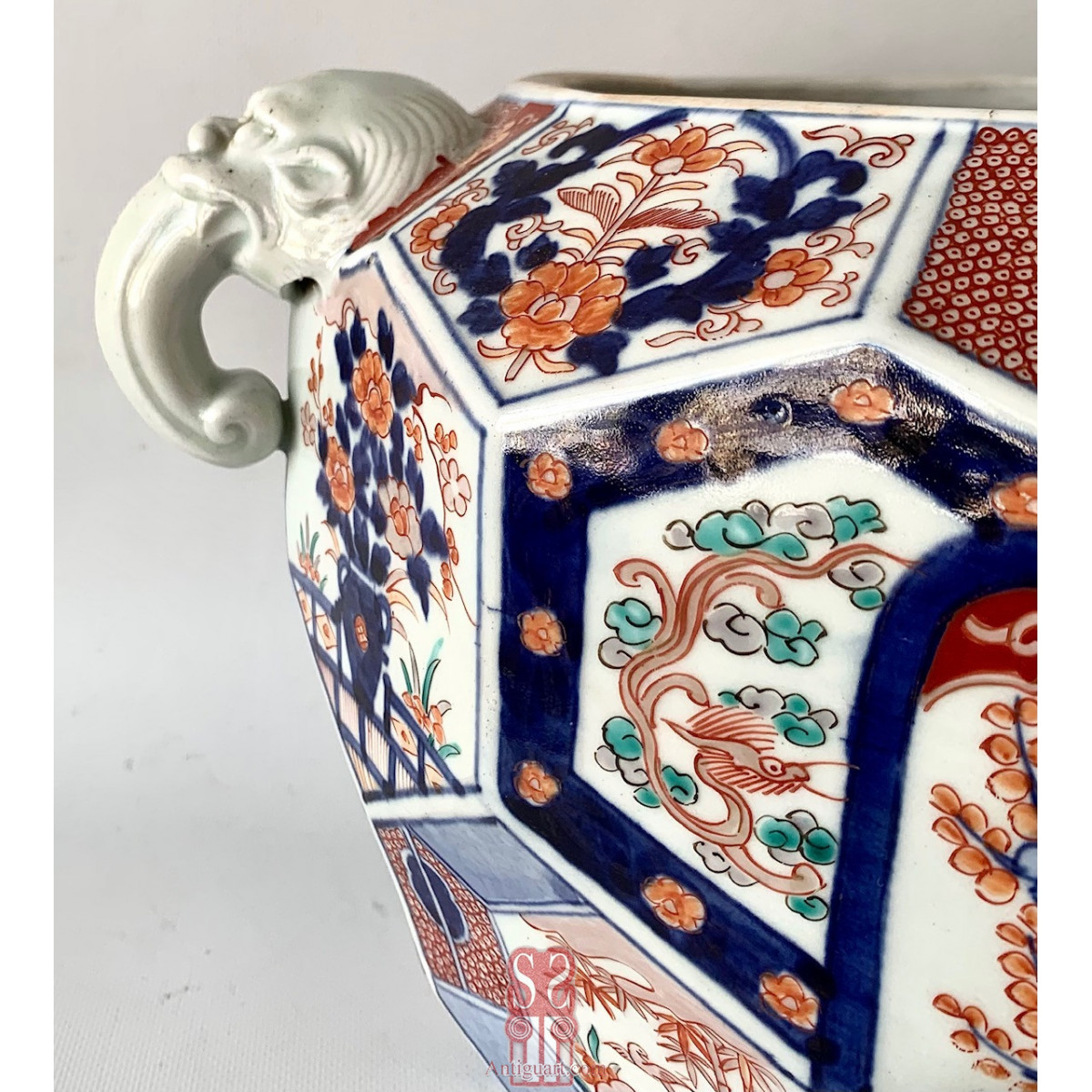 Jardinera cerámica, Japón Imari, Siglo XIX.