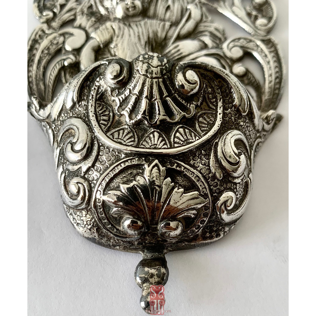 Benditera de plata, San José con el Niño. Finales del Siglo XIX.