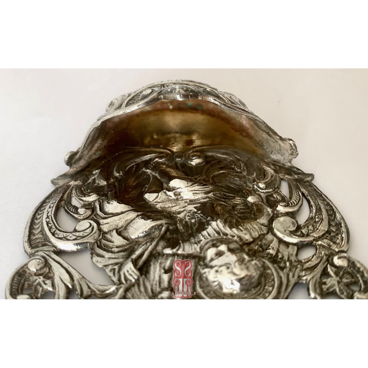 Benditera de plata, San José con el Niño. Finales del Siglo XIX.