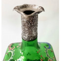 Botella licorera de cristal verde y plata de ley. 1895 contrastes de Londres.