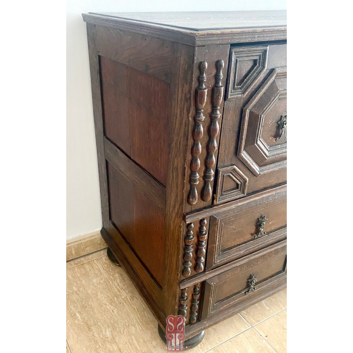 Cassettoncino in rovere, XVIII secolo