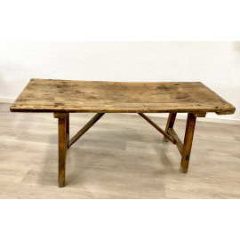 Mesa de finales del siglo XIX, madera de nogal. 2