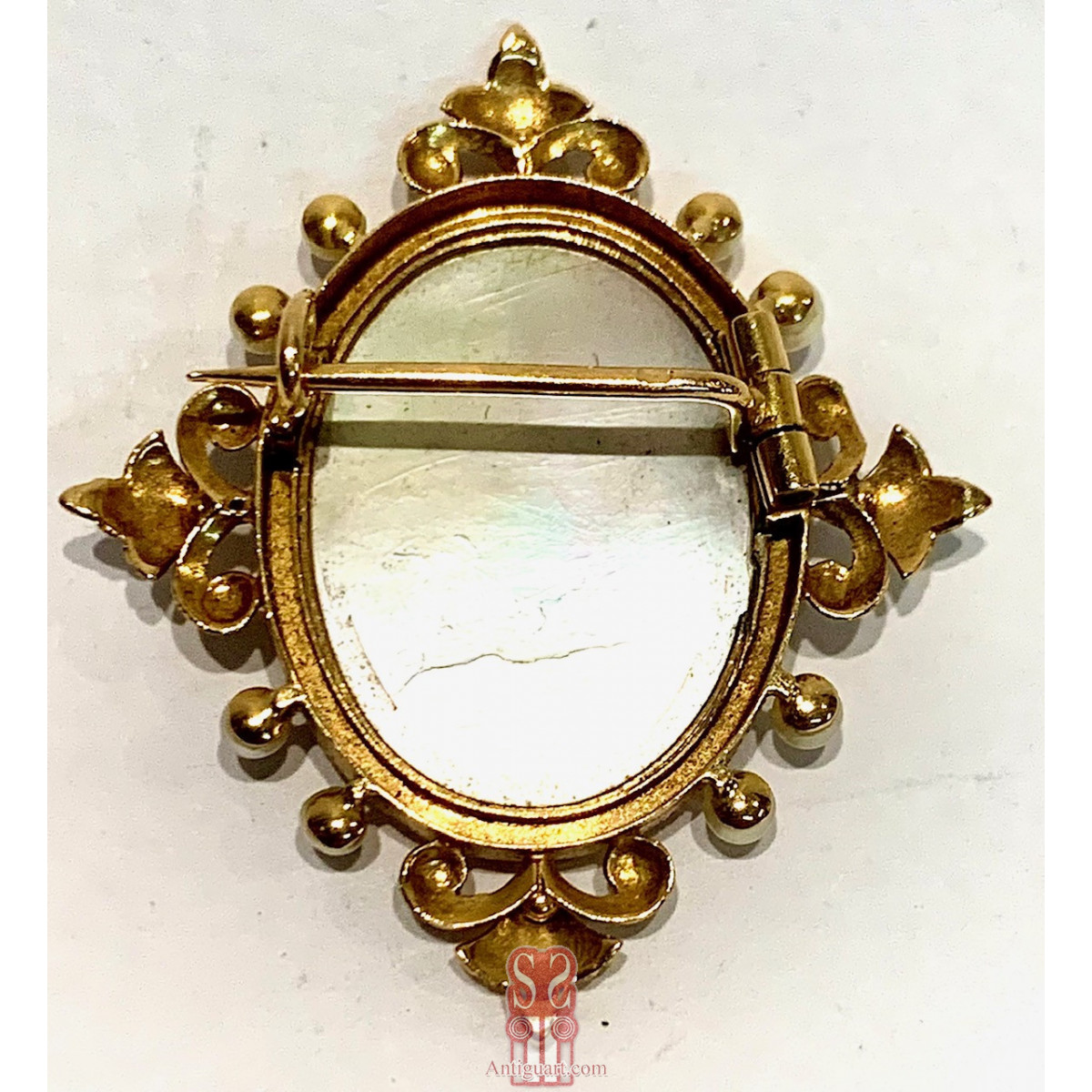 Broche de oro 18k. Principios Siglo XX.