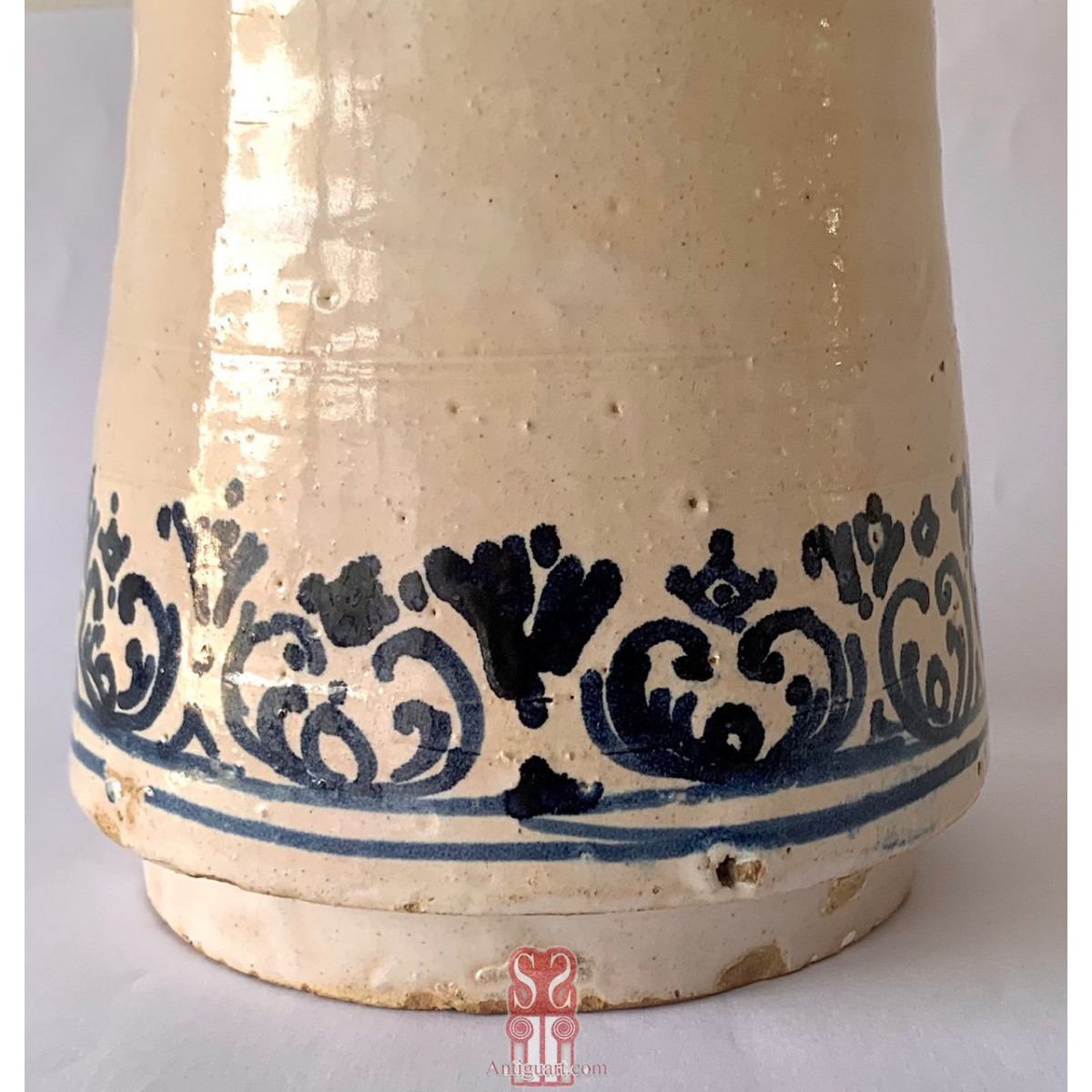 Albarelo de loza aragonés del Siglo XVIII.