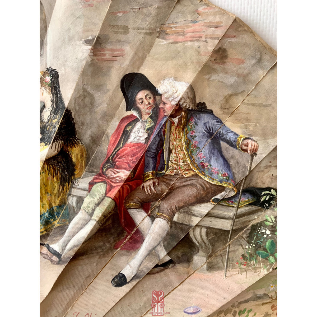 Abanico de seda y nácar pintado a mano. Mitad Siglo XIX.