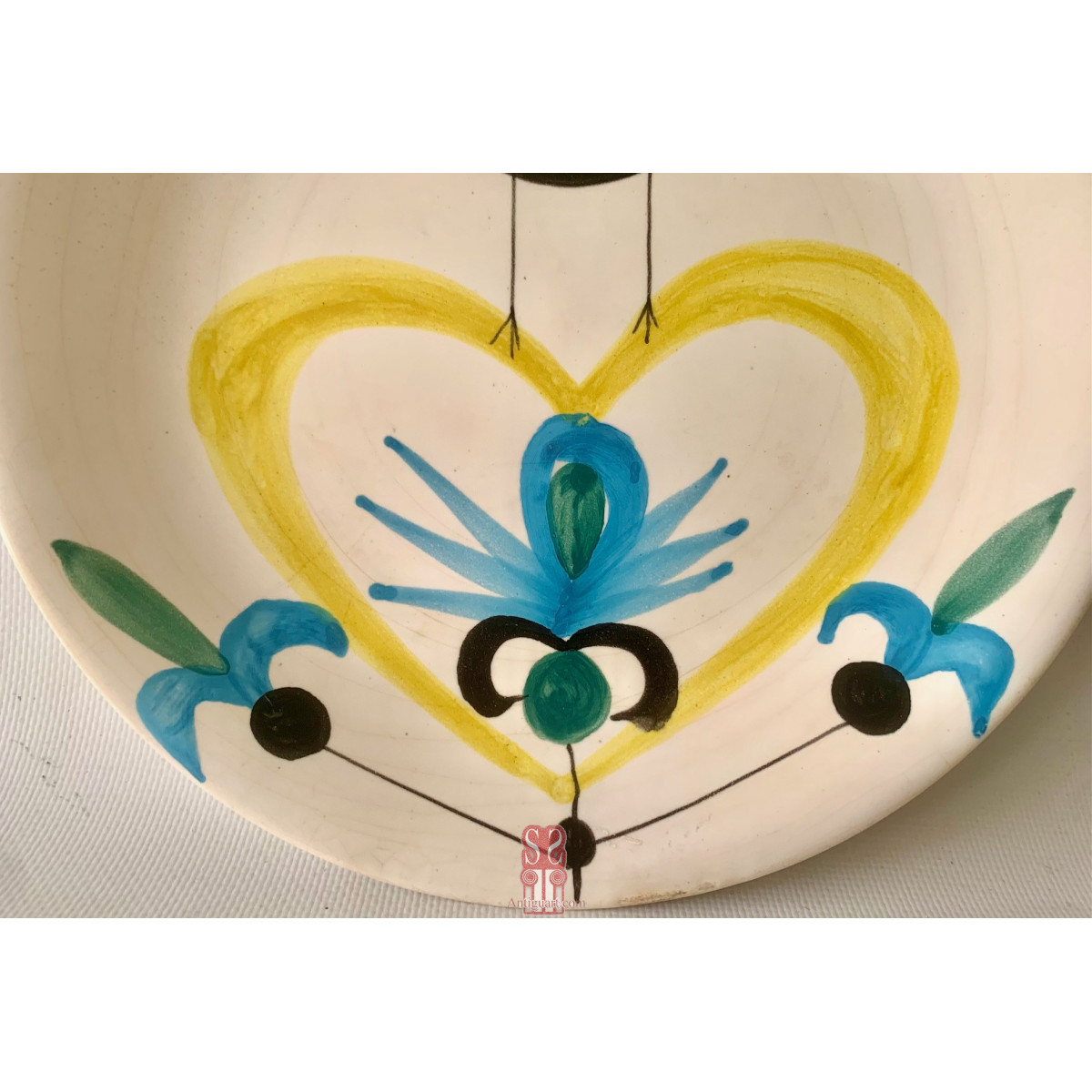 Plato de cerámica Roger Capron, Vallauris Francia, 1960 circa. 