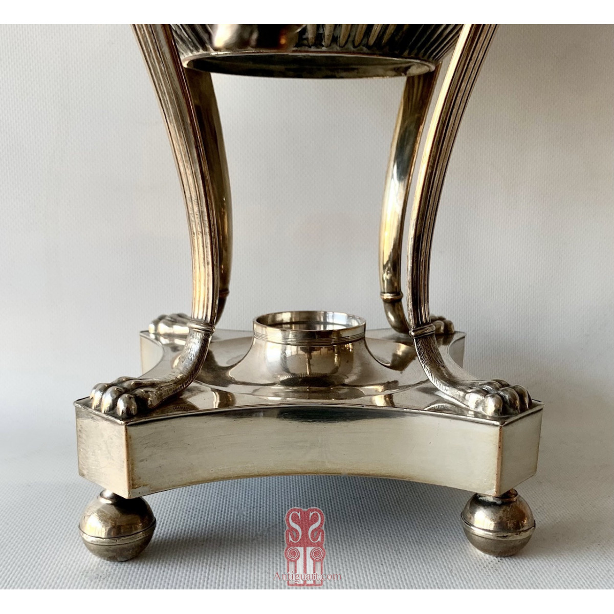 Samovar en metal plateado de finales del Siglo XIX. Inglaterra.