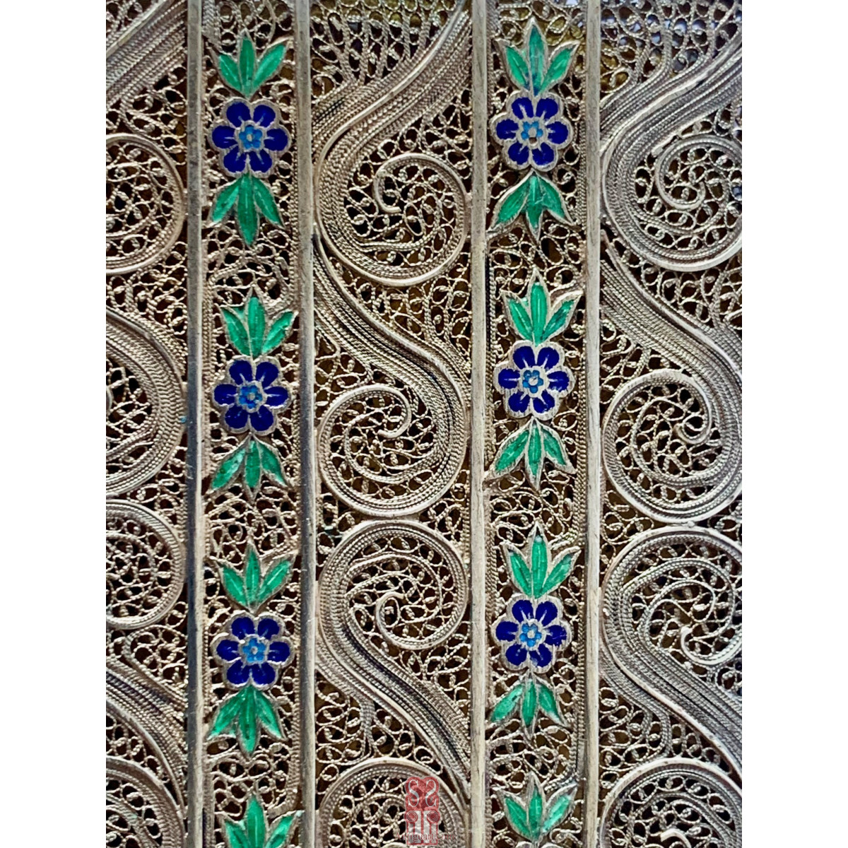 Pitillera en filigrana de plata y esmaltada. Portugal, principios del Siglo XX.