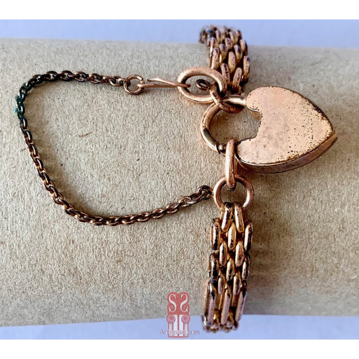 Reloj de mujer de muñeca de principios del siglo XX.