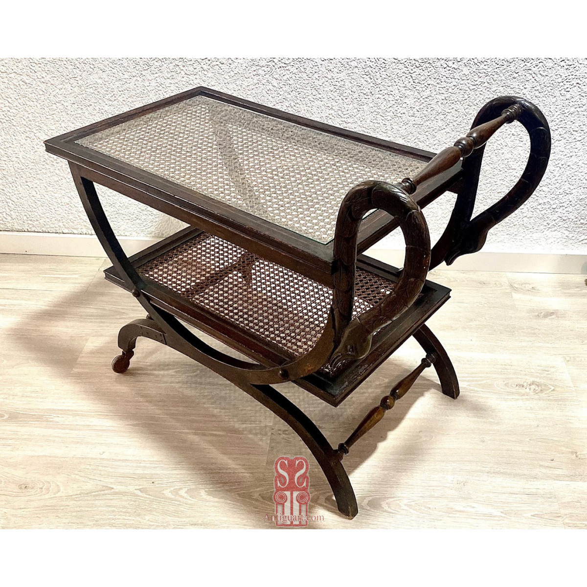 Muebles camarera de principios del Siglo XX.