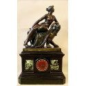 Reloj de sobremesa, escultura de bronce “Ariadna sobre la pantera”, firmada Jules Graux Marly. Segunda mitad del Siglo XIX.