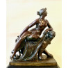 Reloj de sobremesa, escultura de bronce “Ariadna sobre la pantera”, firmada Jules Graux Marly. Segunda mitad del Siglo XIX.