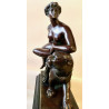 Reloj de sobremesa, escultura de bronce “Ariadna sobre la pantera”, firmada Jules Graux Marly. Segunda mitad del Siglo XIX.