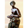 Reloj de sobremesa, escultura de bronce “Ariadna sobre la pantera”, firmada Jules Graux Marly. Segunda mitad del Siglo XIX.