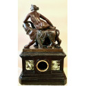 Reloj de sobremesa, escultura de bronce “Ariadna sobre la pantera”, firmada Jules Graux Marly. Segunda mitad del Siglo XIX.