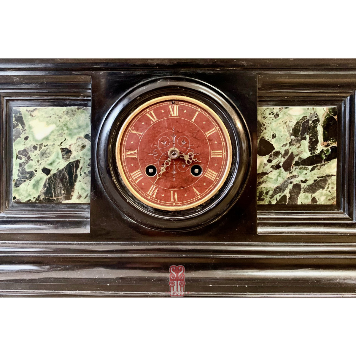 Reloj de sobremesa, escultura de bronce “Ariadna sobre la pantera”, firmada Jules Graux Marly. Segunda mitad del Siglo XIX.