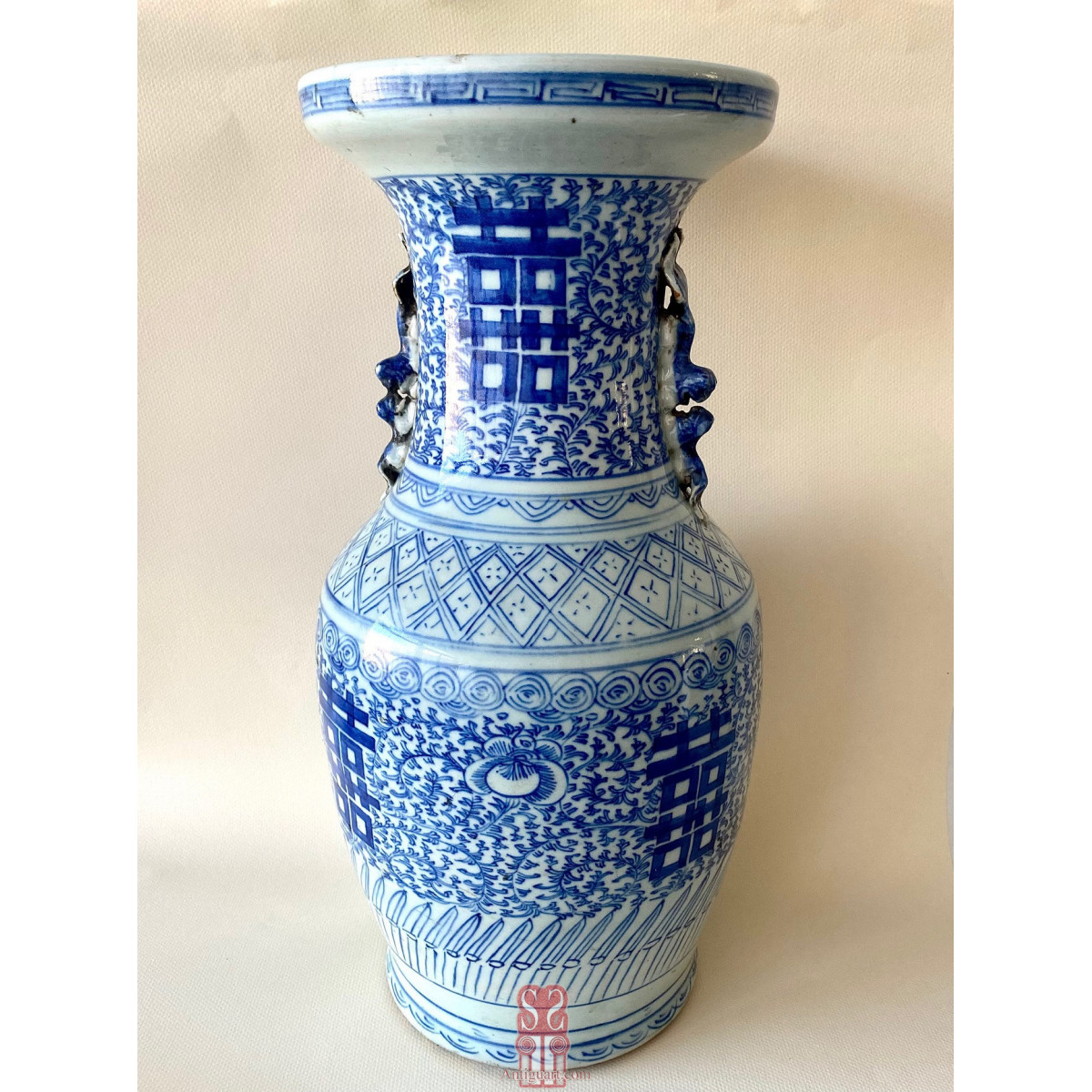 Jarrón de cerámica China, finales Siglo XIX principios Siglo XX.
