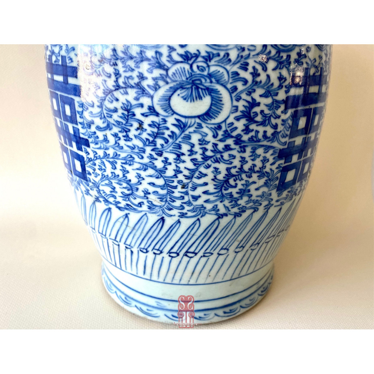 Jarrón de cerámica China, finales Siglo XIX principios Siglo XX.