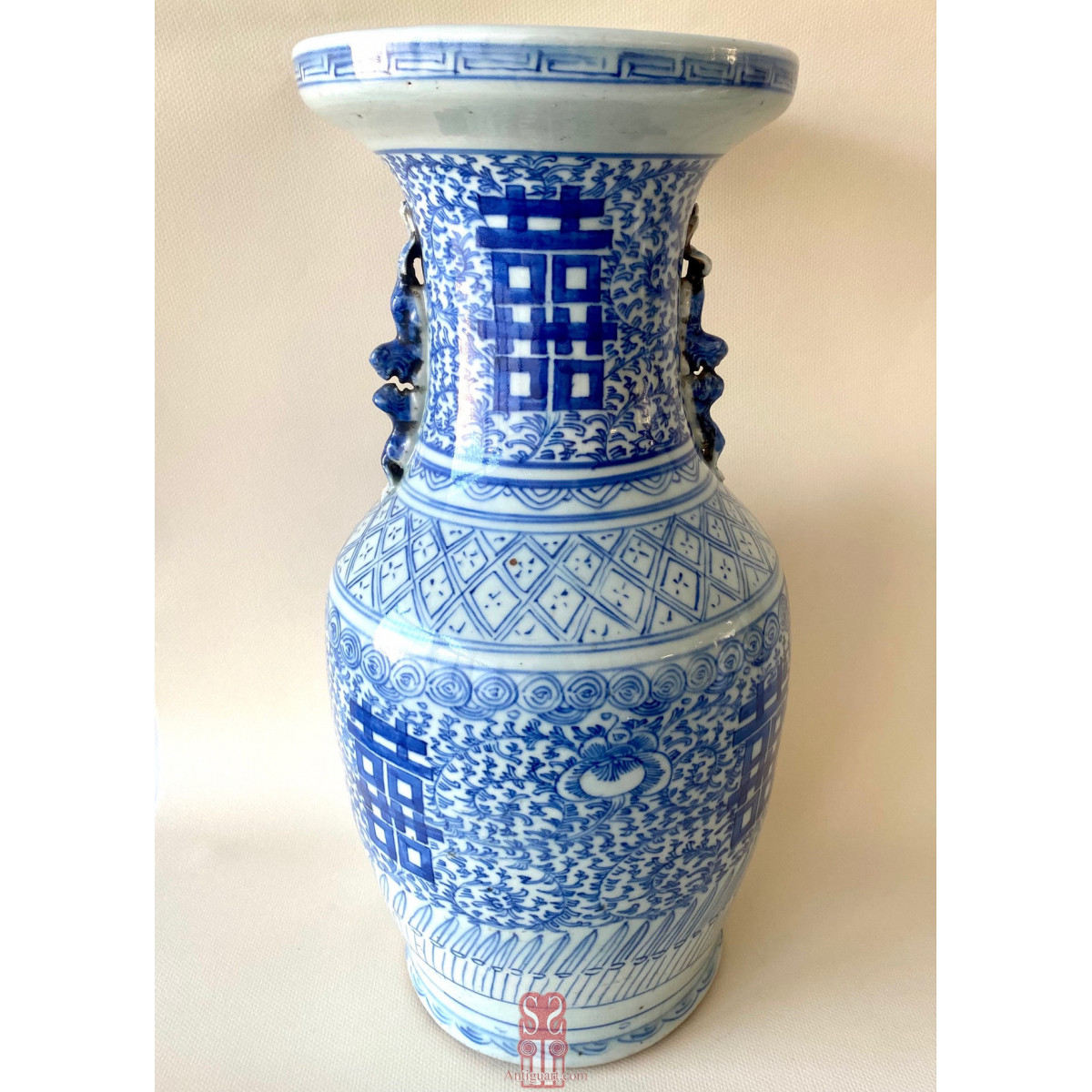 Jarrón de cerámica China, finales Siglo XIX principios Siglo XX.