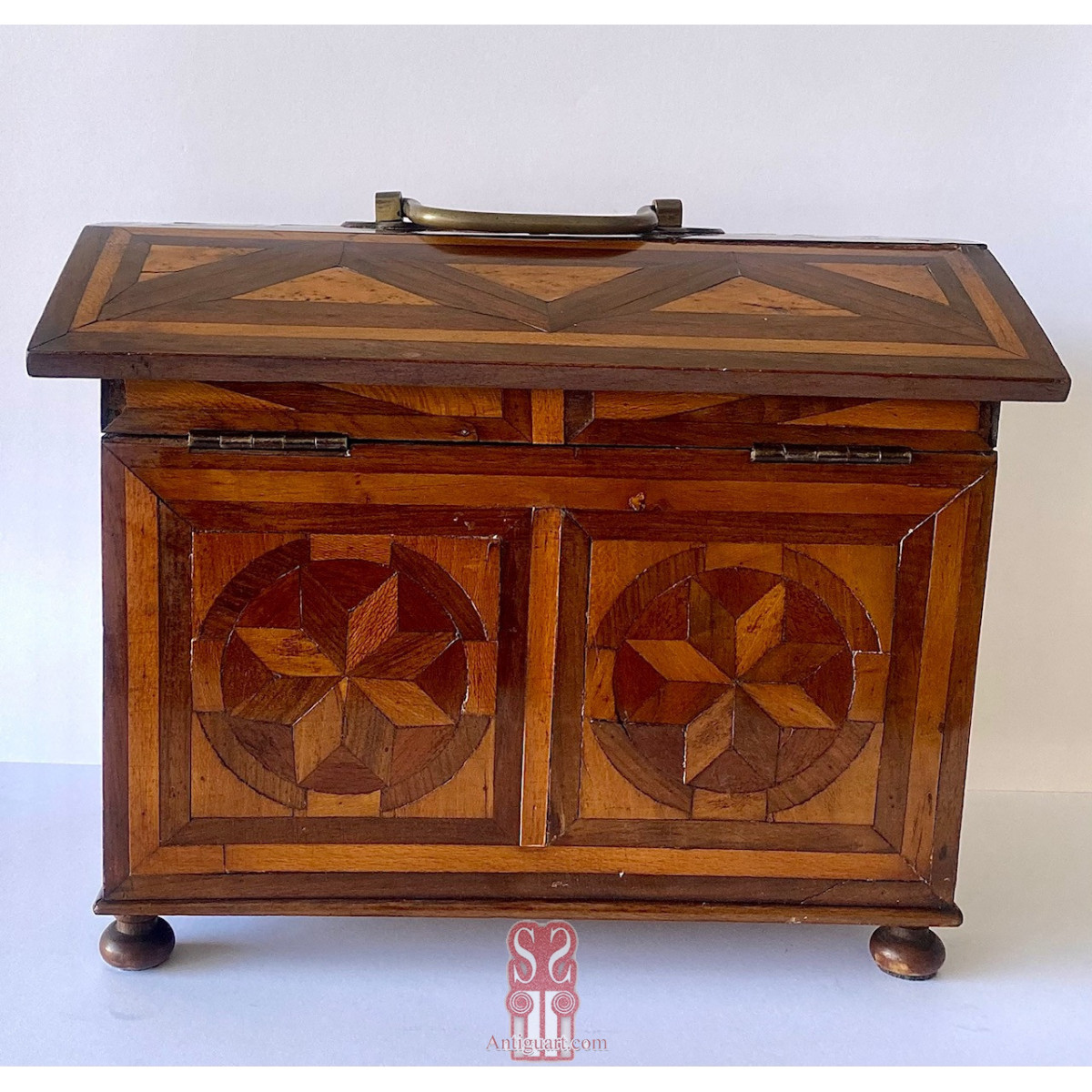 Arqueta baúl de mitad Siglo XIX, Inglaterra. 